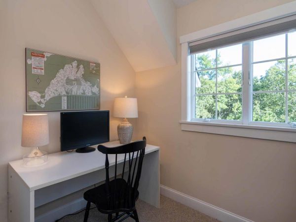 Cape Cod Home 994726