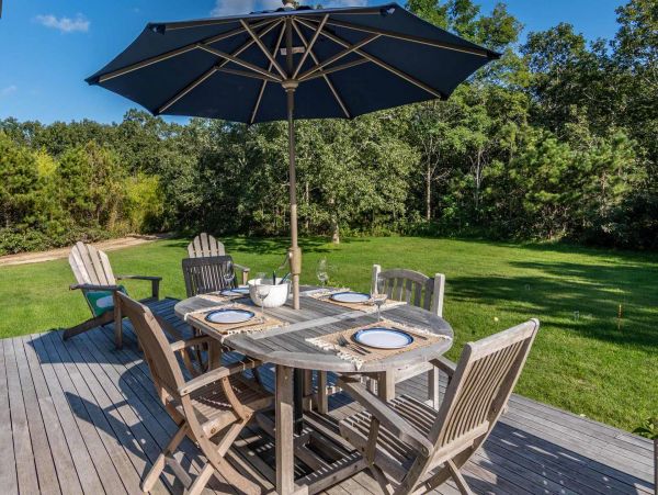 Cape Cod Home 994726