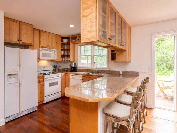 Cape Cod Home 994727