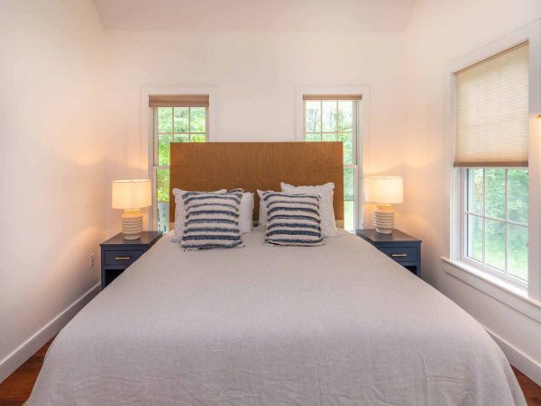 Cape Cod Home 994727
