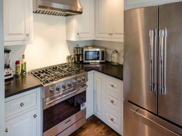 Cape Cod Home 994728