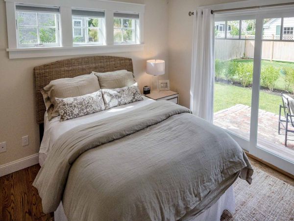 Cape Cod Home 994728