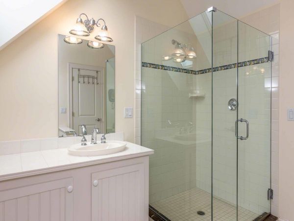 Cape Cod Home 994729