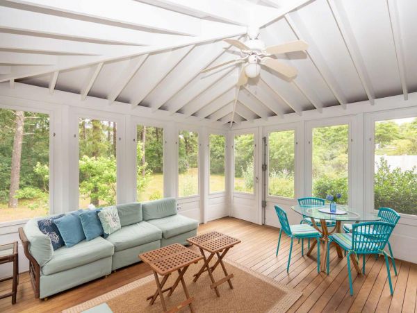 Cape Cod Home 994730