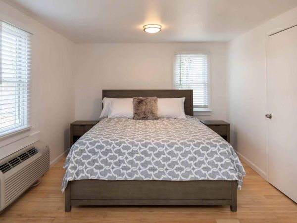 Cape Cod Home 994732