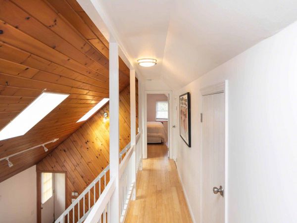 Cape Cod Home 994732