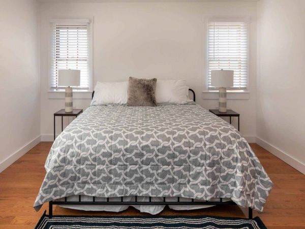 Cape Cod Home 994732