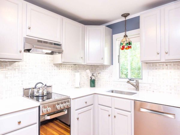 Cape Cod Home 994733