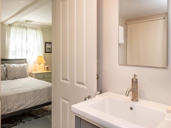 Cape Cod Home 994733
