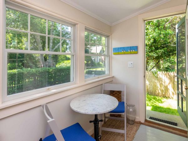 Cape Cod Home 994733