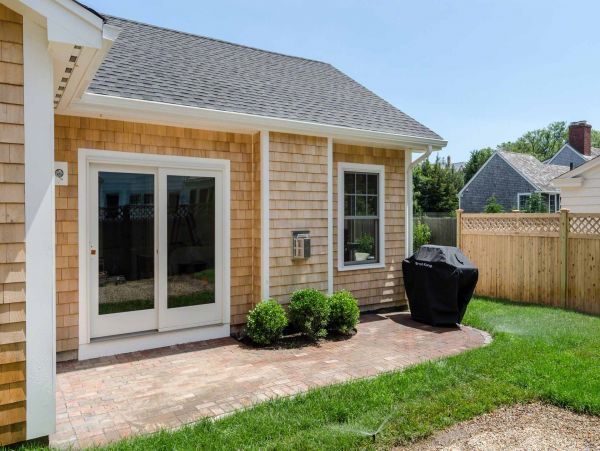 Cape Cod Home 994734