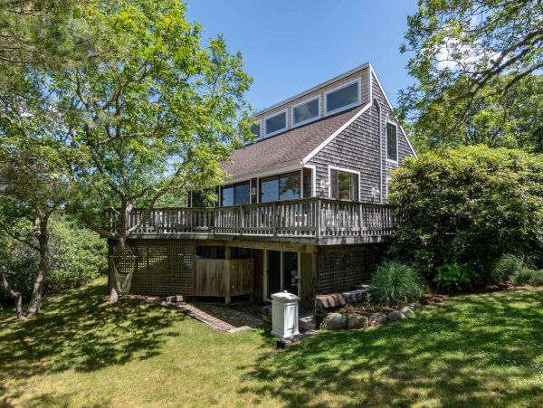 Cape Cod Home 994735