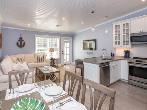 Cape Cod Condo 994736