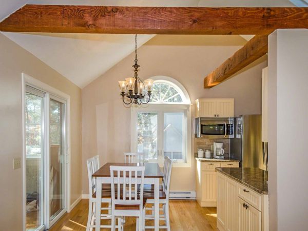 Cape Cod Home 994737