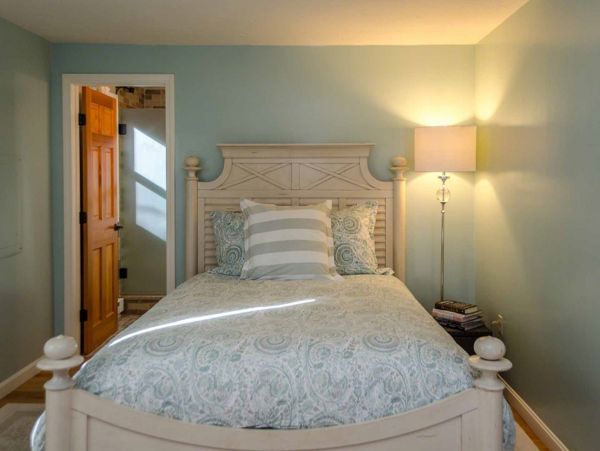 Cape Cod Home 994737
