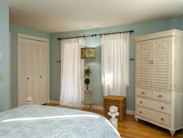 Cape Cod Home 994737