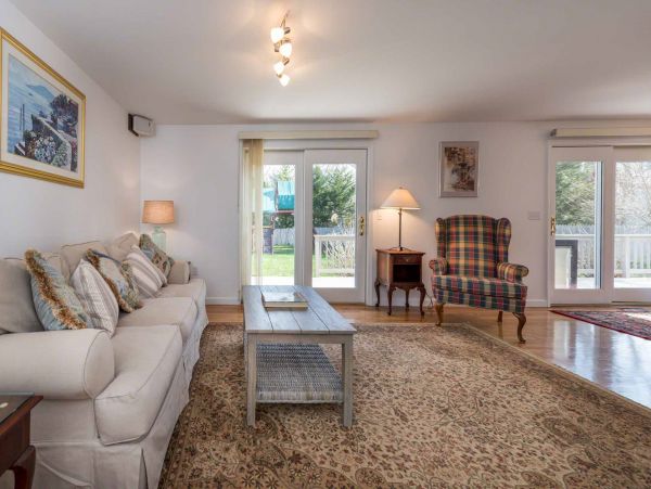 Cape Cod Home 994741