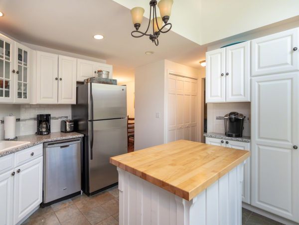 Cape Cod Home 994741