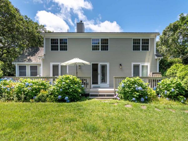 Cape Cod Home 994741