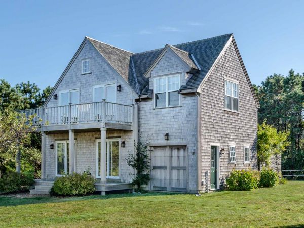Cape Cod Home 994742
