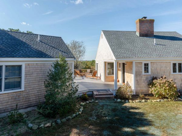 Cape Cod Home 994743