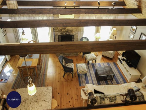 Cape Cod Home 994744