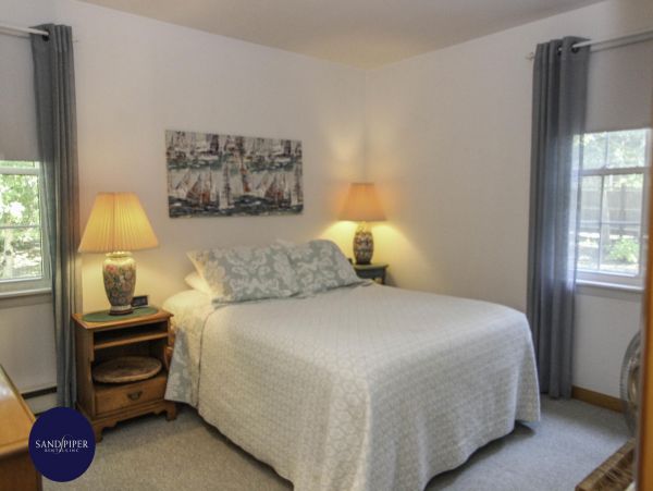 Cape Cod Home 994744