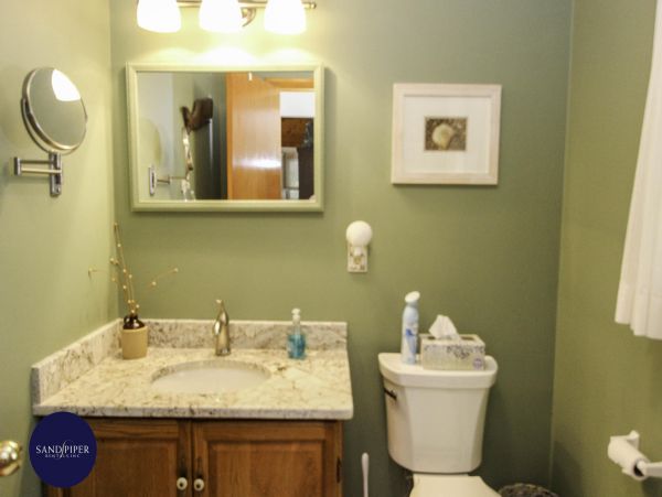 Cape Cod Home 994744