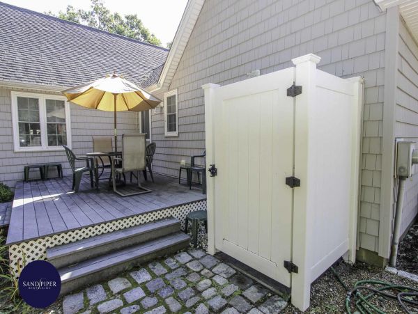 Cape Cod Home 994744