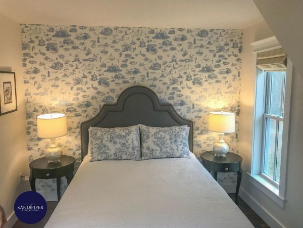 Cape Cod Home 994746