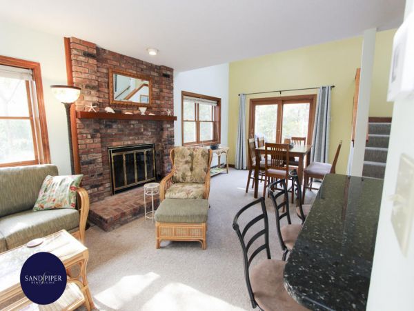 Cape Cod Home 994747