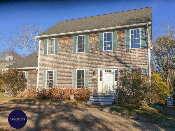 Cape Cod Home 994748