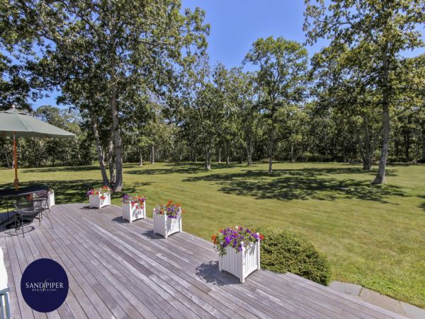 Cape Cod Home 994749