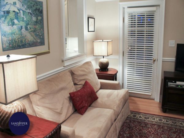 Cape Cod Condo 994750