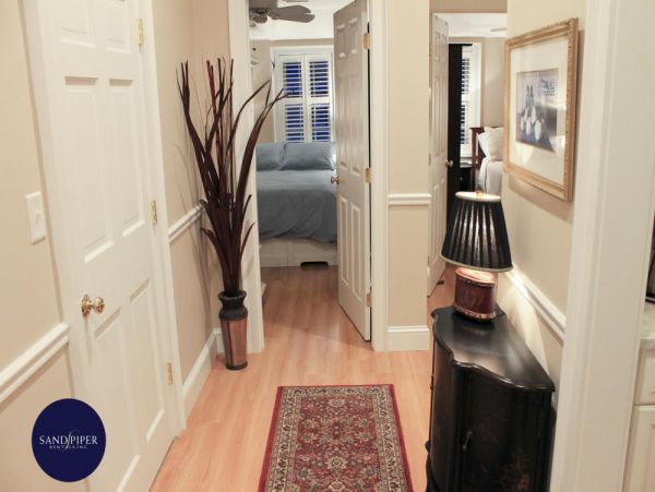 Cape Cod Condo 994750