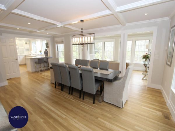 Cape Cod Home 994751