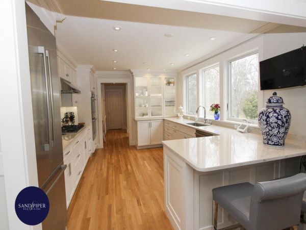 Cape Cod Home 994751