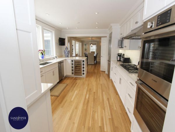 Cape Cod Home 994751