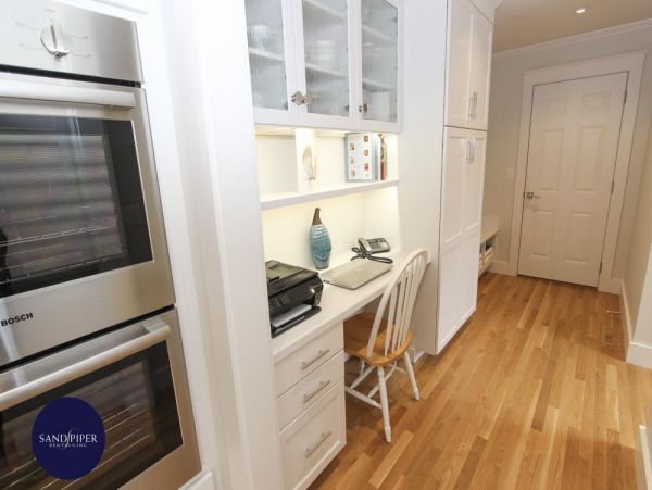 Cape Cod Home 994751