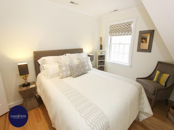 Cape Cod Home 994751