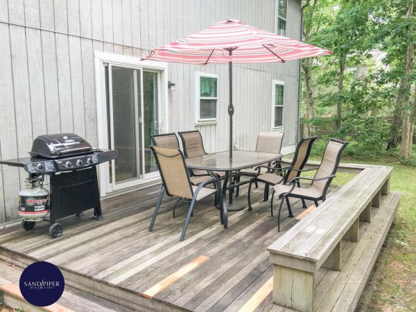 Cape Cod Home 994752