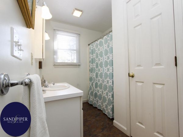 Cape Cod Home 994753