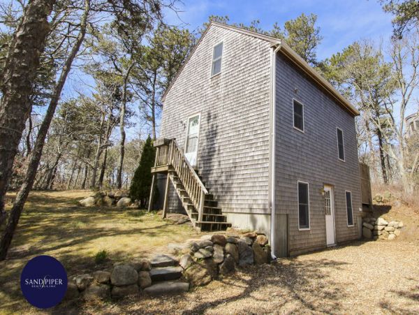 Cape Cod Home 994753