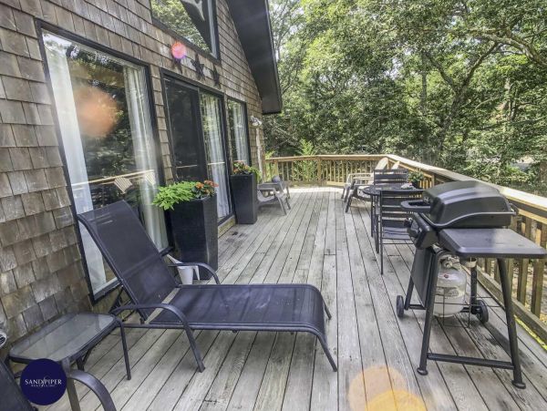 Cape Cod Home 994759