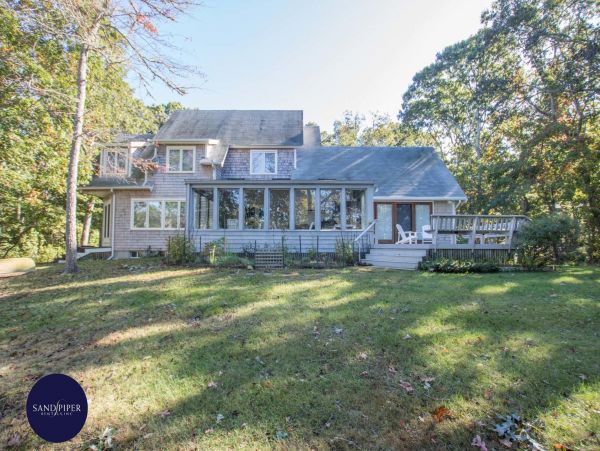 Cape Cod Home 994760
