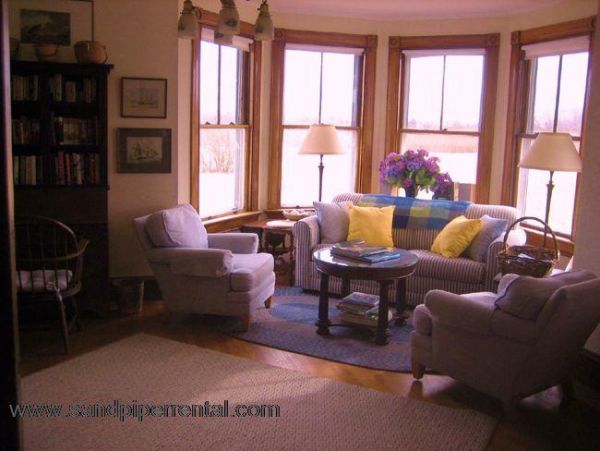 Cape Cod Home 994761