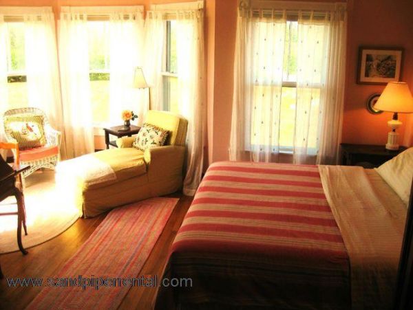 Cape Cod Home 994761