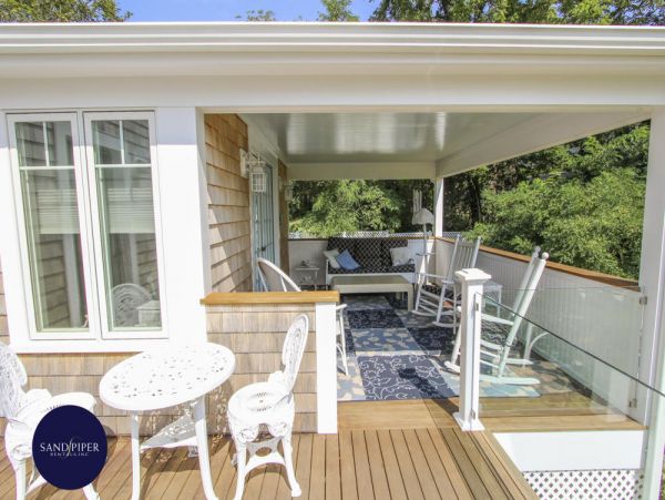 Cape Cod Home 994764