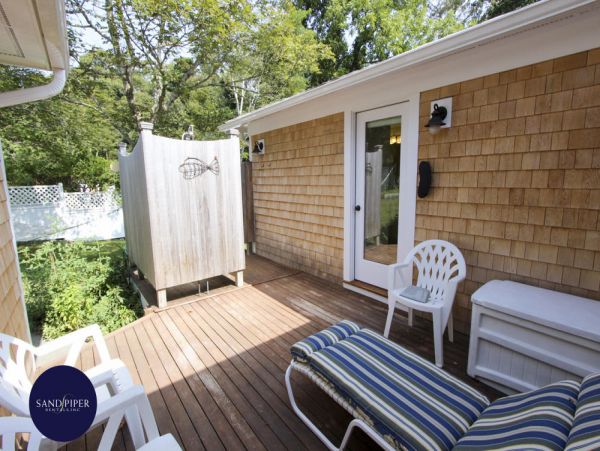Cape Cod Home 994764
