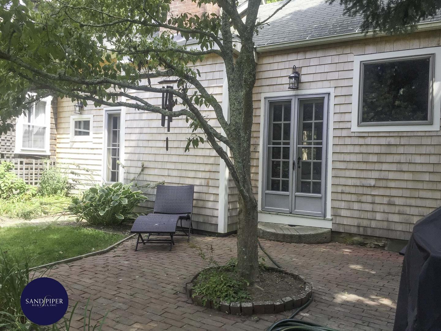 Cape Cod Home 994765